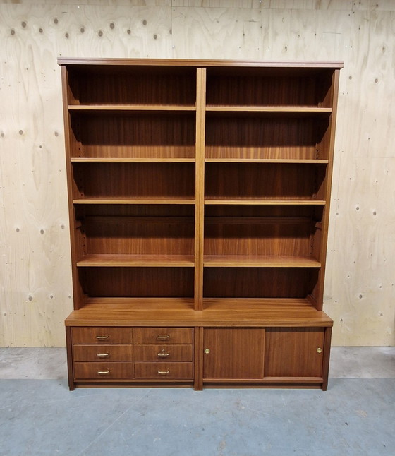 Image 1 of Grande bibliothèque murale vintage des années 1960