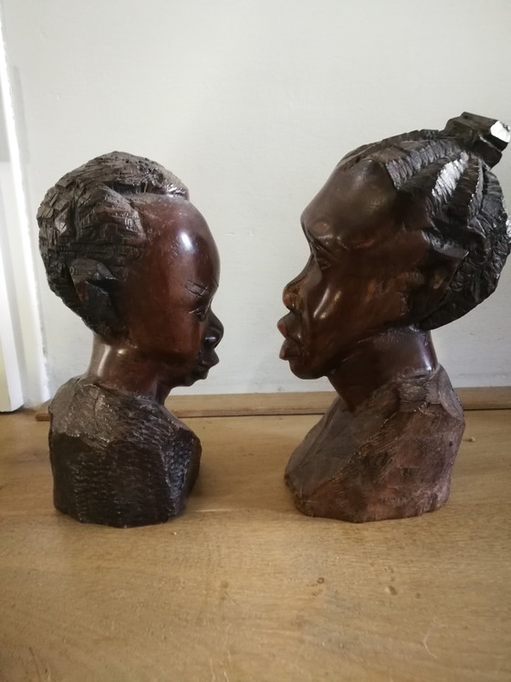 Image 1 of Preciosas, originales y geniales estatuas de madera procedentes de Sudáfrica.