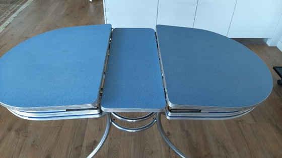Tavolo da pranzo in stile retrò anni '50 con piano in Formica blu. – Tavoli da pranzo, Metal, Aluminium (photo 7 of 7)