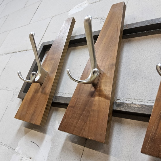 Image 1 of Appendiabiti da parete vintage (anni '60) (appendiabiti in stile Mid-Century Modern) in legno e metallo