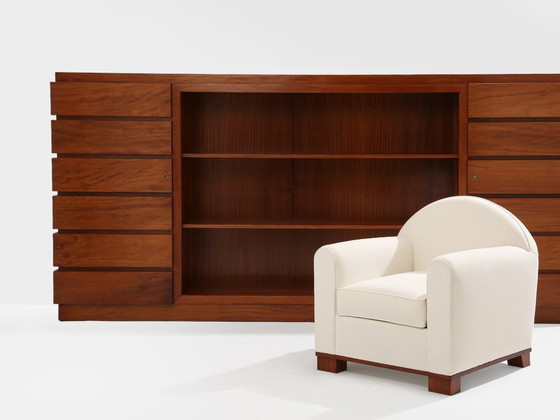 Image 1 of Grote Franse modernistische kast met twee deuren, massief mahoniehout, jaren 1940.