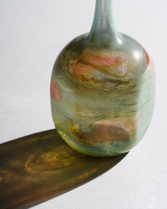 Image 1 of Samengestelde tentoonstelling van glaskunstwerken van een duo uit Duitsland, gesigneerd door ambachtslieden uit de jaren 80-90.