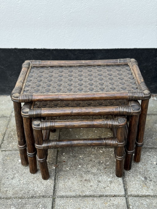 Vintage set van Manou Nesting Tables