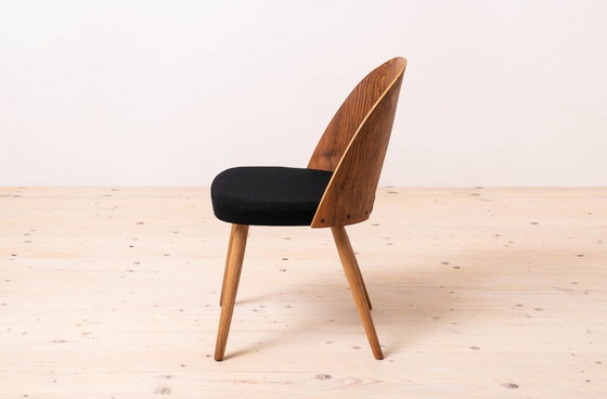 Image 1 of Set di 4 sedie da pranzo Mid-Century di Antonin Šuman, rivestite in tessuto Kvadrat