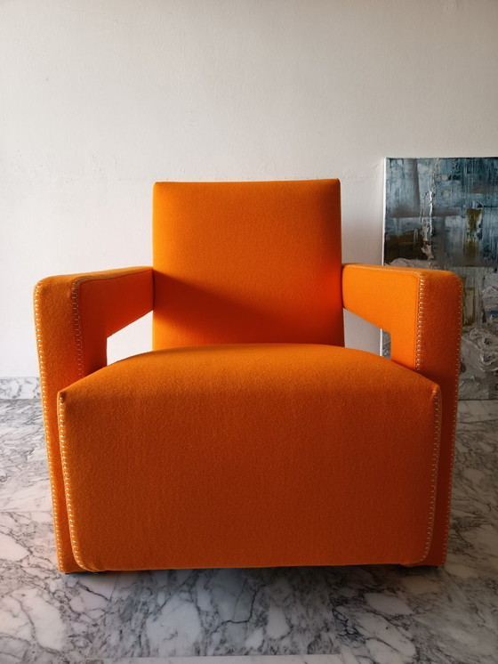 Image 1 of Fauteuil CASSINA Utrecht 637 en Laine Kvadrat Orange 13L par Gerrit Thomas Rietveld