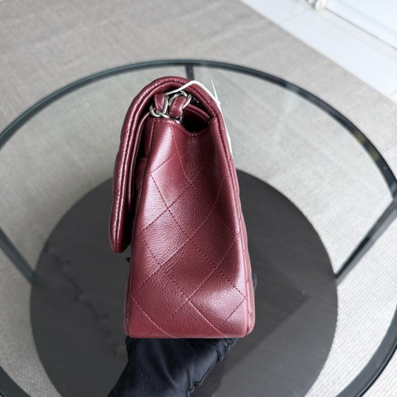 Image 1 of Chanel Classic Flap Jumbo - Caviar 30CM Dubbele klep, gewatteerd, bordeauxrood, zilverkleurige hardware