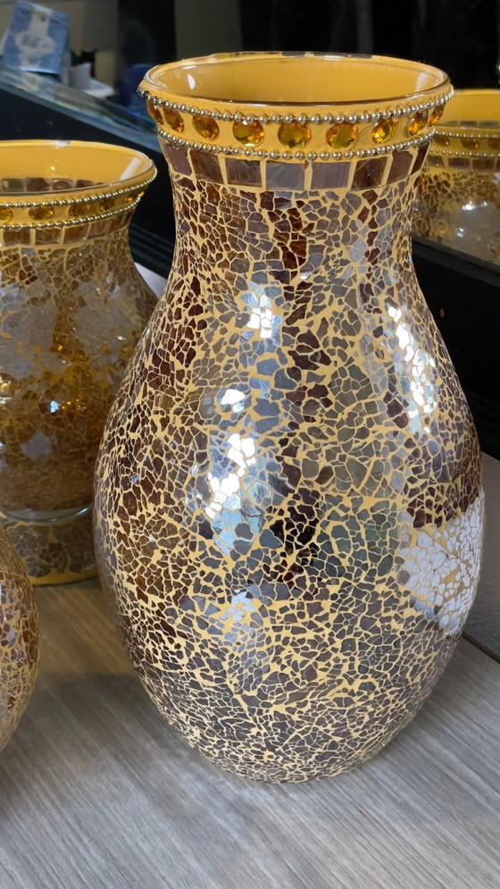 Image 1 of 3 vases