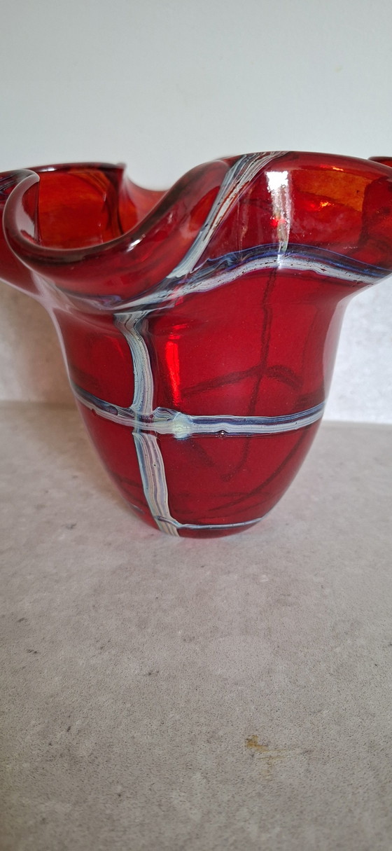 Vintage Mdina Glass handkerchief vase signed (photo 9 of 10)