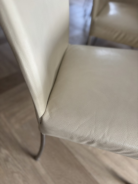 Image 1 of Ensemble de 8 chaises de salle à manger en cuir crème Bert Plantagie