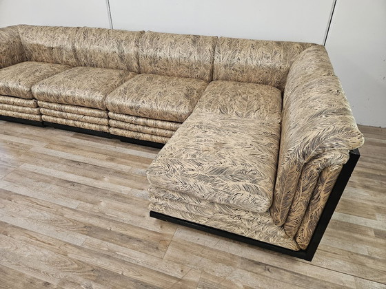 Pierre Cardin Modulares Sofa aus Seide und lackiertem Holz, 1970 – Modulare Sofas, Wood (photo 3 of 21)