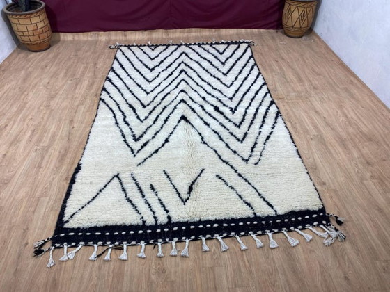 Image 1 of Moroccan artisan rug 250cmx150cm 