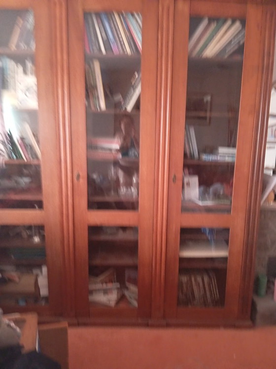 Image 1 of Antique driedeuren boekenkast (begin XIX eeuwe)