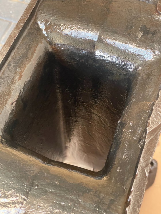 Image 1 of Base per colonna antica in ghisa "z10" - Restaurata in stile industriale