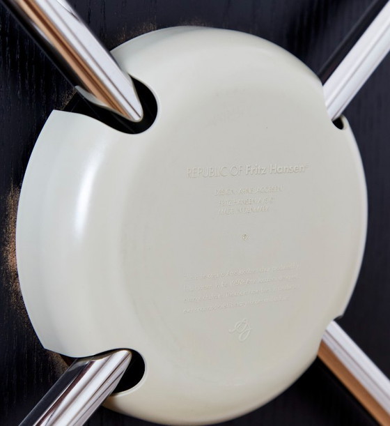 Image 1 of Arne Jacobsen Stuhl 3107 per Fritz Hansen