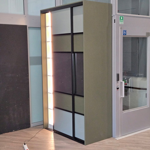 Armadio con ante scorrevoli VTH