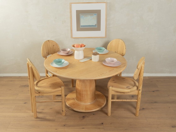 Image 1 of Esstisch aus den 80er Jahren mit dickem Holzgestell