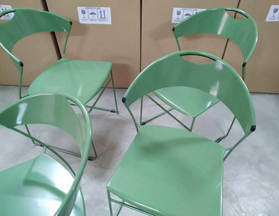 Image 1 of 4 authentieke Juliette-stoelen van Hannes Wettstein voor Baleri Italia