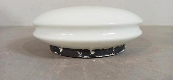 Image 1 of lampada da soffitto rotonda in vetro opalino vintage