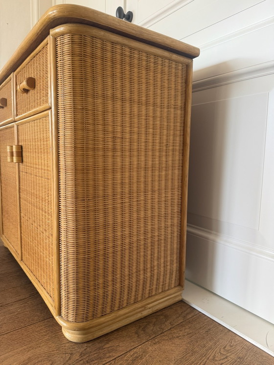 Buffet bas en rotin vintage / petite armoire années 80, Bois, Marron (photo 9 sur 15)