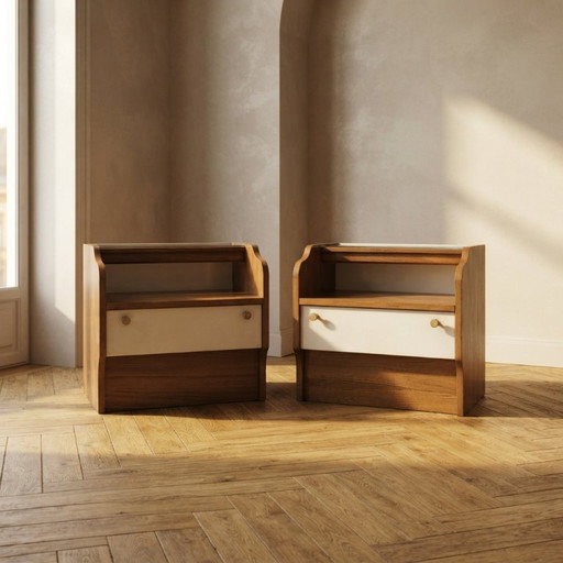 Par de mesitas de noche vintage de mediados de siglo, Checoslovaquia, 47 × 38 × 61 cm – buffetkasten, Wood