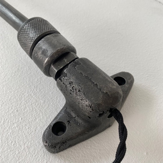 Image 1 of Antieke industriële wandlamp met 3 armen
