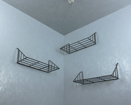 Image 1 of Constant Nieuwenhuijs (1920-2005) - estantería Delft - 't Spectrum 1956