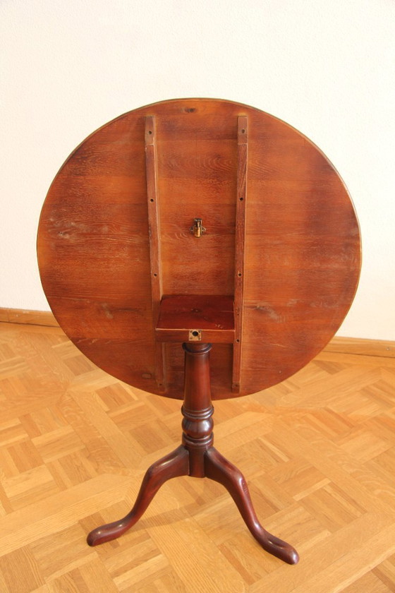 Image 1 of Mesa redonda hermosa y detallada (plegable) madera de acajou, fa FLAMANT