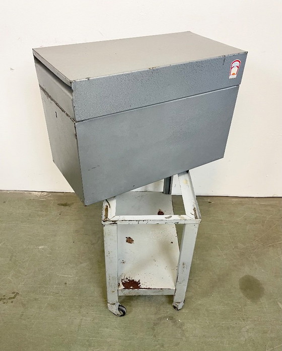 Image 1 of Carro industrial gris, década de 1960