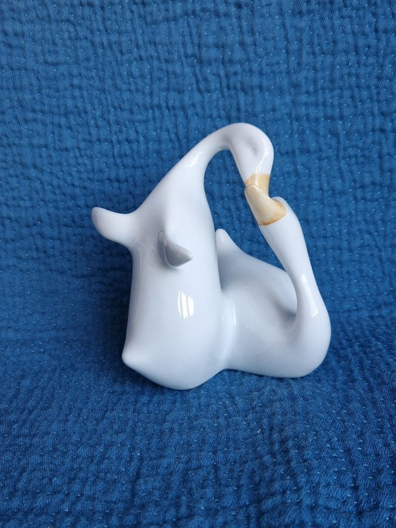 Image 1 of Trois figurines d'oiseaux en porcelaine Hollohaza