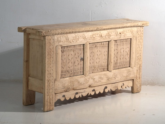 Credenza antica intagliata in legno di abete – Cina, c. 1920 – Credenze, Iron (photo 8 of 40)