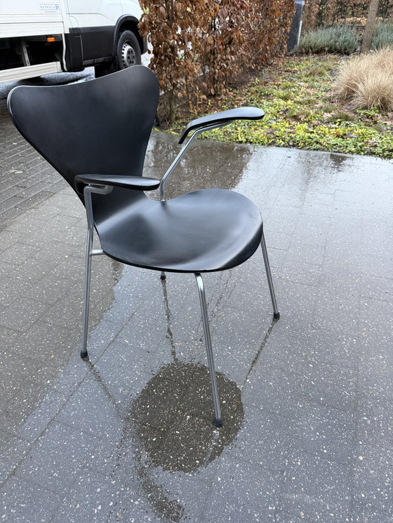 Image 1 of Silla Butterfly serie 7 de Fritz Hansen Arne Jacobsen Negra