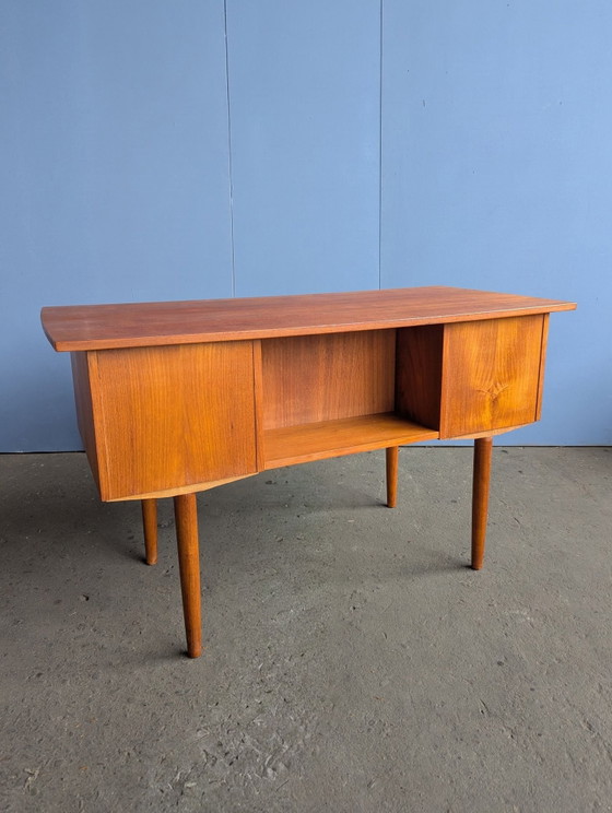 Scrivanie danese vintage in teak autoportante, anni '60, Legno, Marrone (foto 15 di 15)