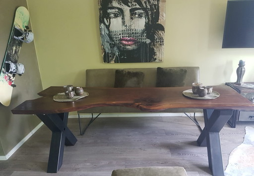 Solid cherry wood dining table 230 cm – custom-made by a carpenter – eettafels
