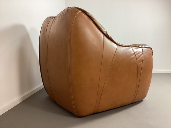 Image 1 of Cognac lederen fauteuil jaren’70 italiaans