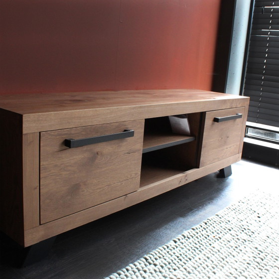Tsarina tv- – Van der Drift Meubelen, TV furniture (photo 3 of 6)