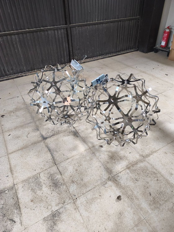 Image 1 of PIET HEIN EEK (Nederland 1967) voetballamp, roestvrij staal, bestaat uit 31 lampjes