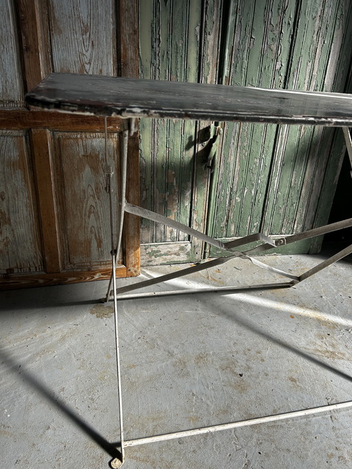 Bistro table