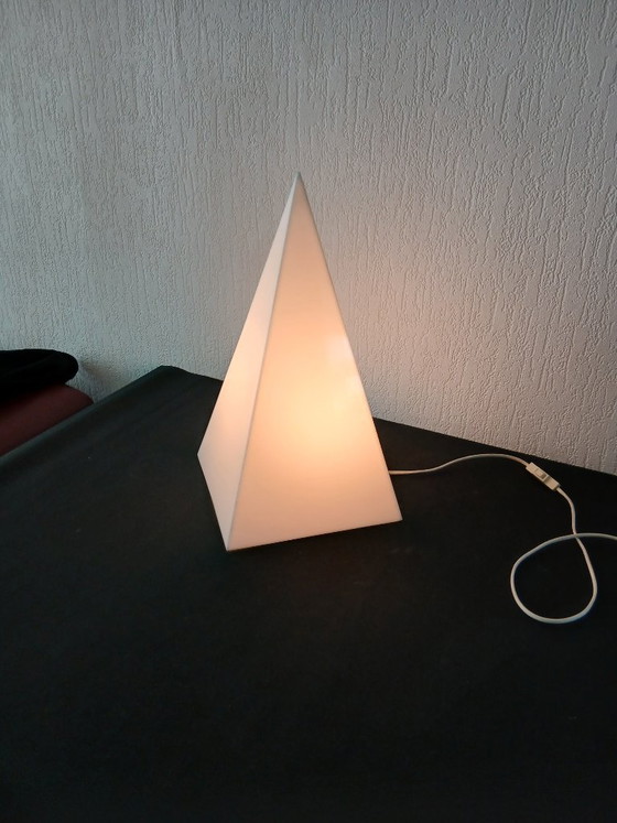 Harco Loor Design – Pyramid lamp – Vintage – Table lamps, Plexiglass (photo 5 of 9)