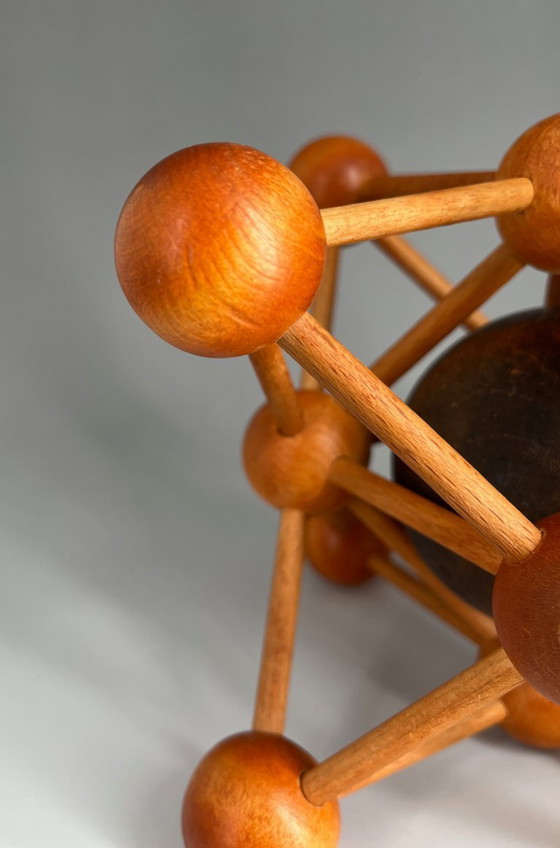 Image 1 of Modello in legno di metà secolo / struttura molecolare – oggetto di design geometrico – circa anni '50-'70