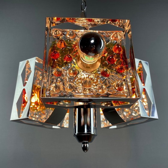 Image 1 of Toni Zuccheri per Mazzega, lampada a sospensione a tre luci in vetro di Murano e cromo degli anni Settanta.