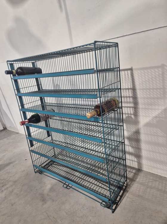 Image 1 of Casier à vin vintage bleu azur français