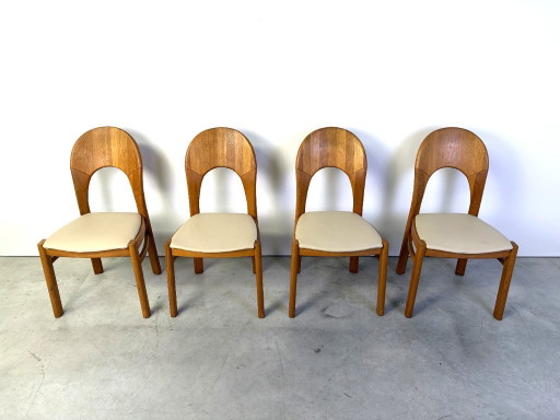 Sillas de comedor danesas de roble vintage, juego de 4 - años 70