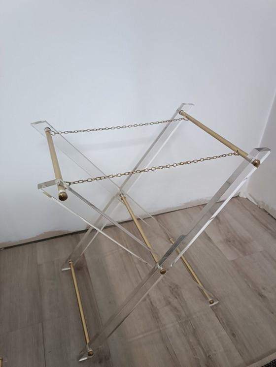 Image 1 of Table pliante avec plateau plexiglas laiton 1970s