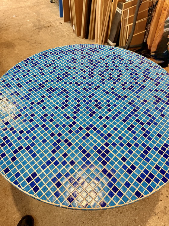 Image 1 of Table en céramique avec base en acier noir