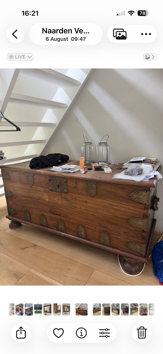 Image 1 of Coffre antique unique