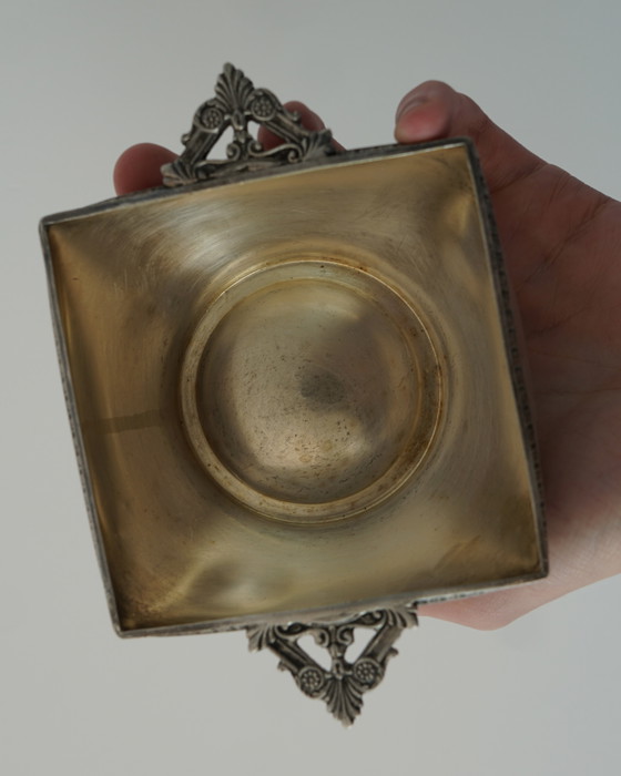 Image 1 of Vide-Poche / Cendrier Carré Vintage en Métal Argenté – Poinçons “8” et “KM” Style Art Déco 1930