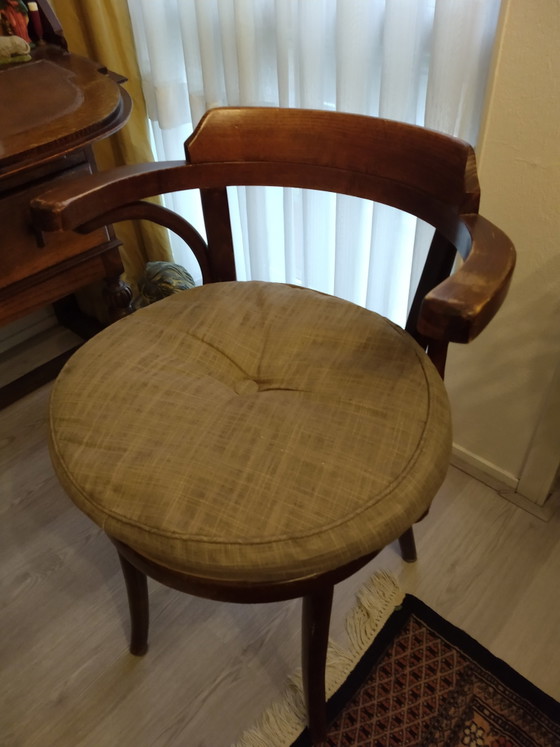 Image 1 of Chaise de café ou chaise de bureau Thonet numéro 233
