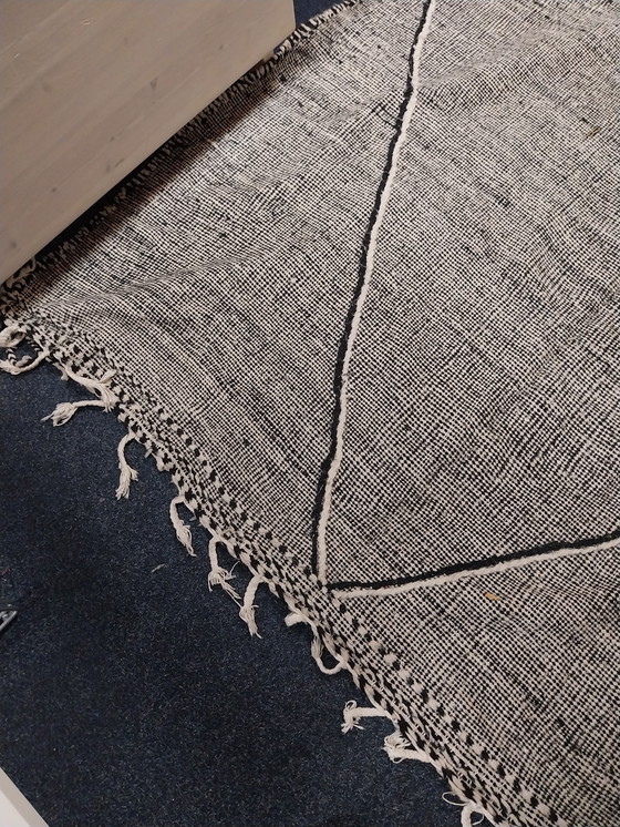 Image 1 of 1 x Marokkanischer Zanafi-Handgeknüpfter Teppich 305 x 175 cm