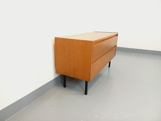 Image 1 of Klein vintage Scandinavisch modernistisch dressoir in licht eikenhout en metaal uit de jaren 60