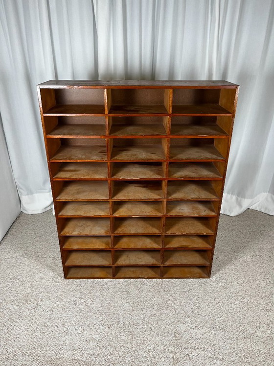 Mobile da lavoro a 30 scomparti, prima metà del XX secolo – Librerie, Legno (photo 2 of 18)
